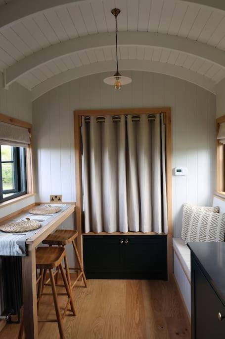 The Winford Retreat Villa Eksteriør bilde
