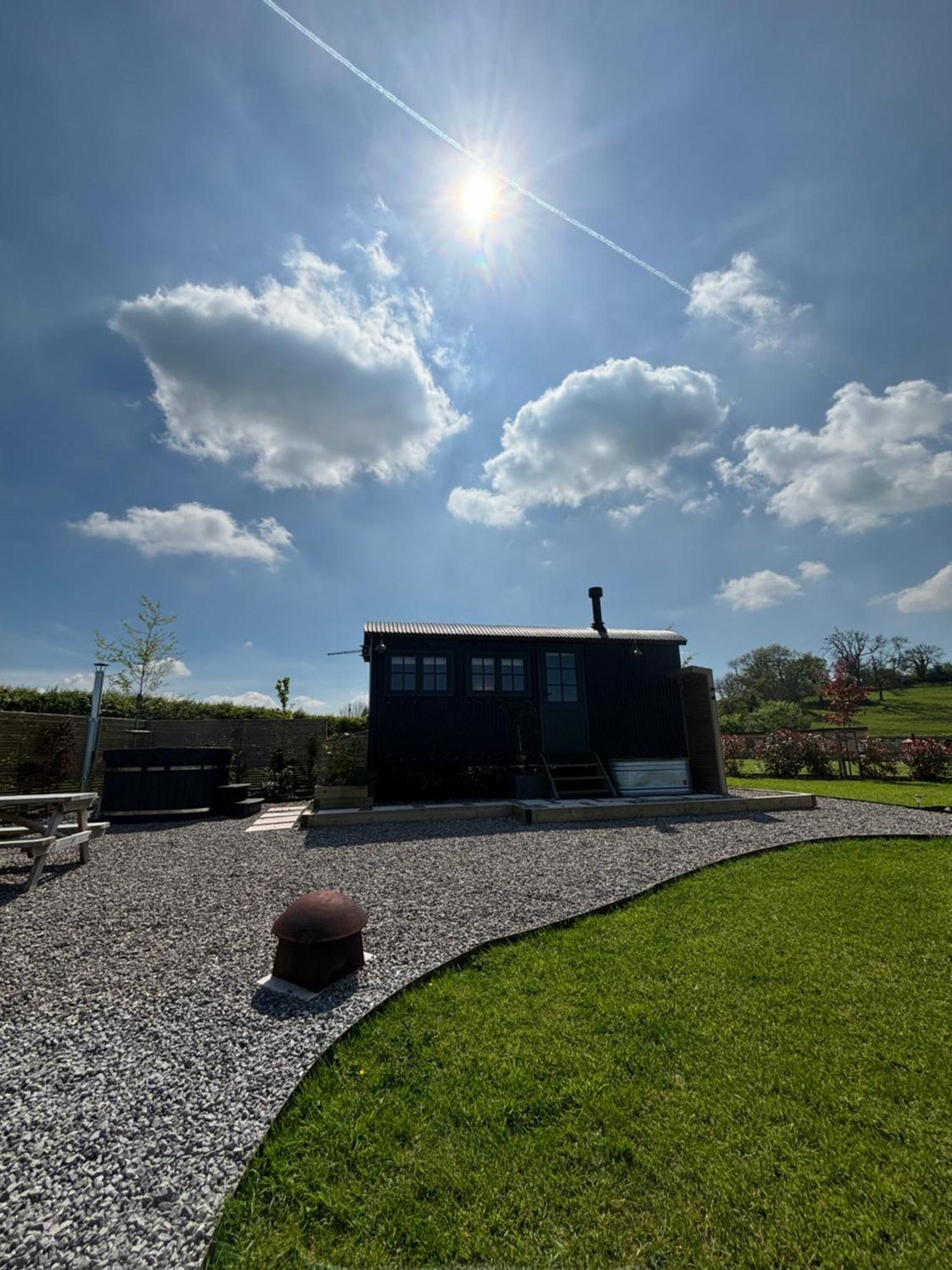 The Winford Retreat Villa Eksteriør bilde